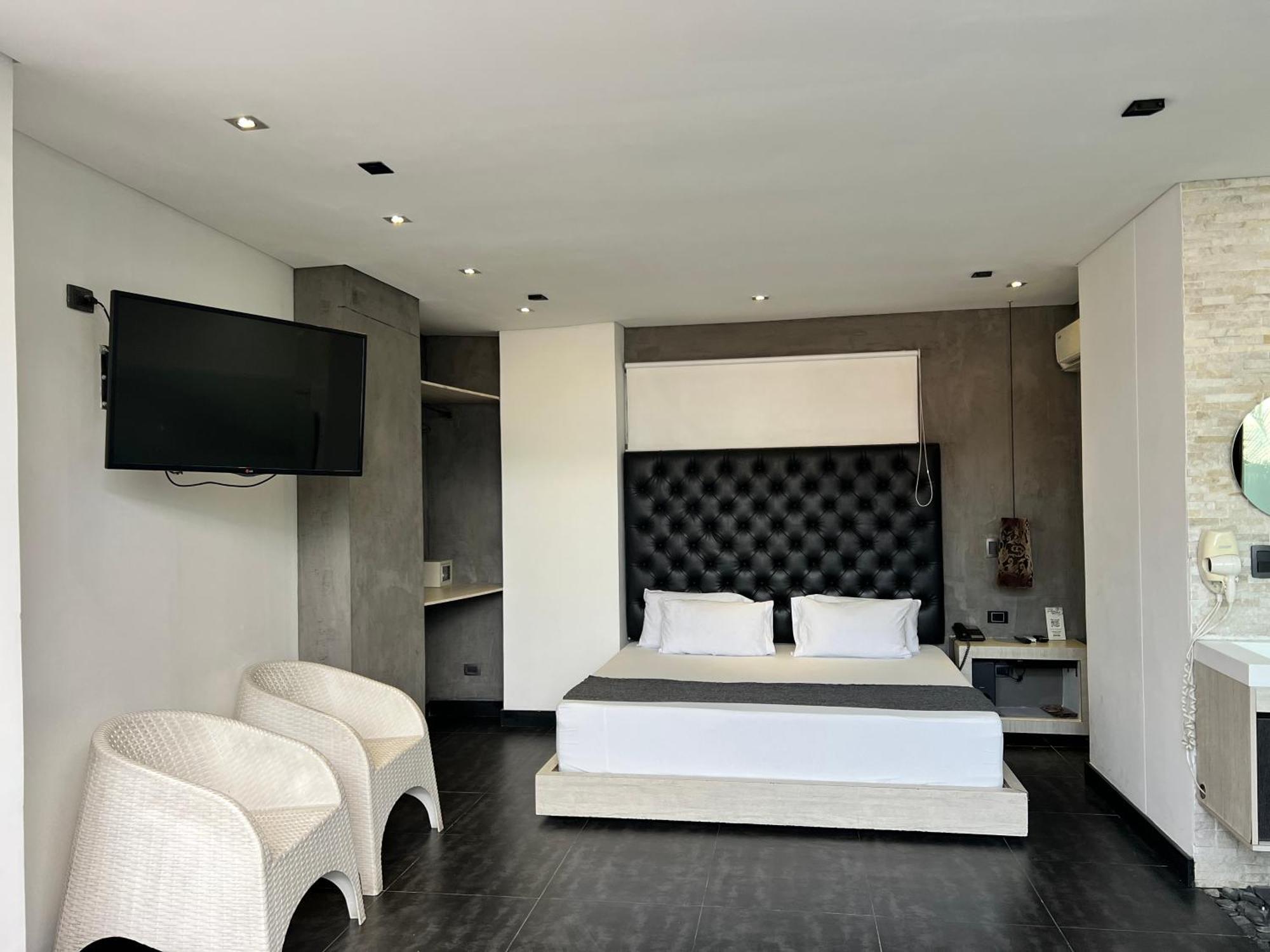 Hotel 47 Medellin Center Exteriör bild